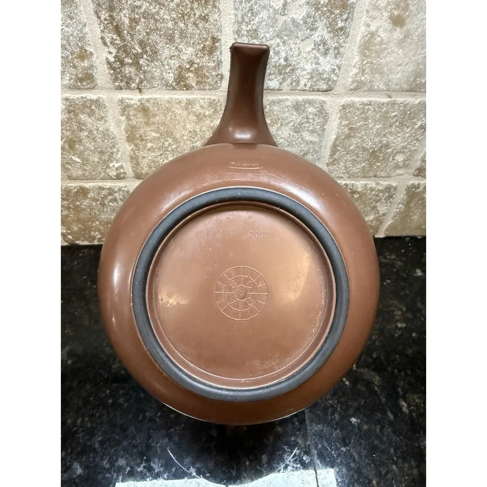 Vintage Rubbermaid 3 Qt 12 Cup Batter Bowl Grip N Mix Measuring 2663 Brown